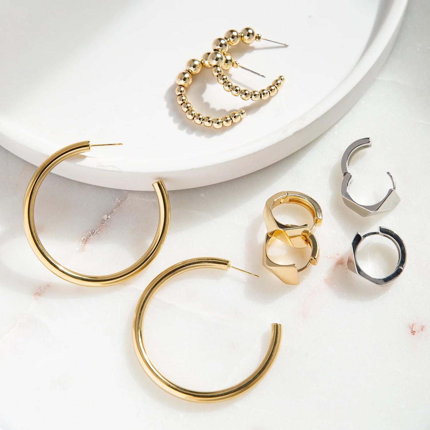 1" graduated metal bead hoop