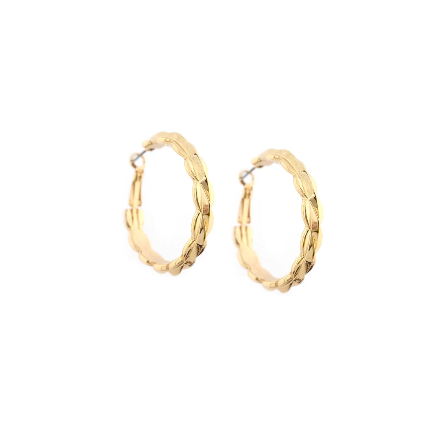 scalloped hoop